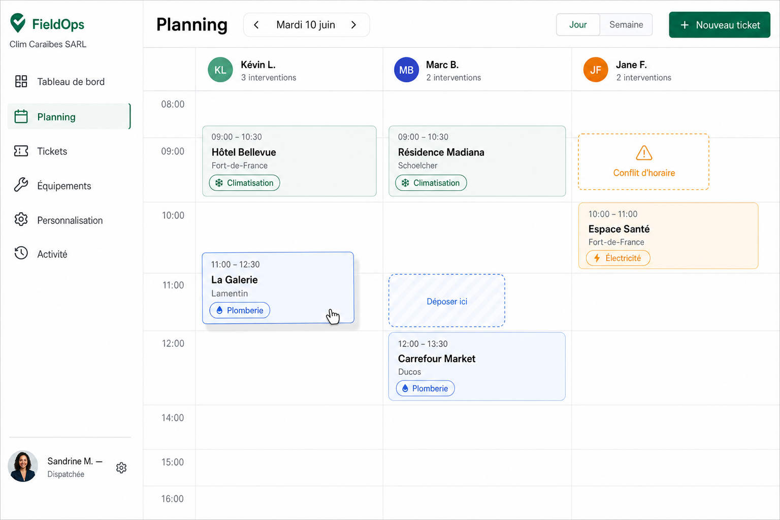 Planning des interventions par technicien dans FieldOps sur tablette